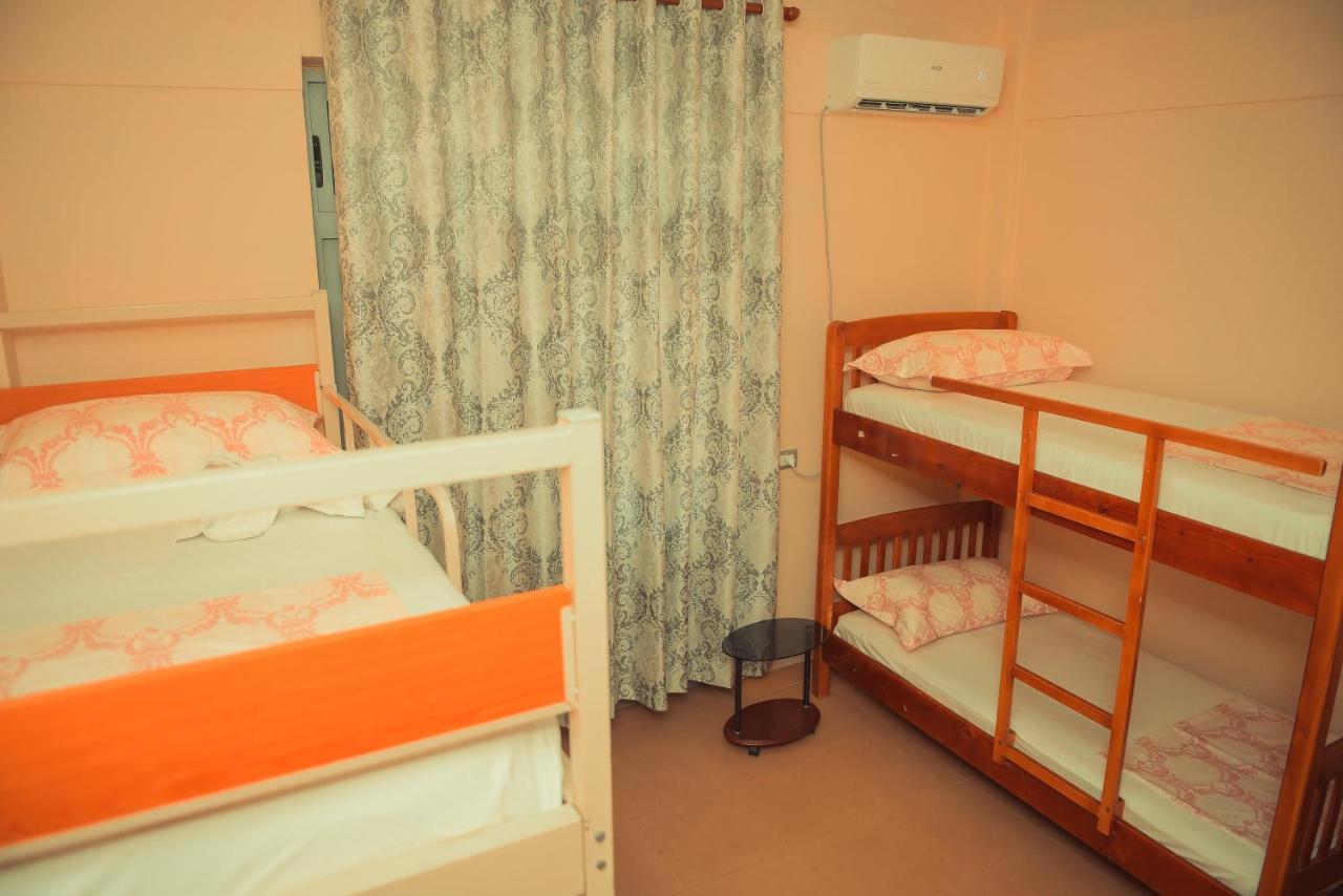 Central Hostel Шкодер Экстерьер фото