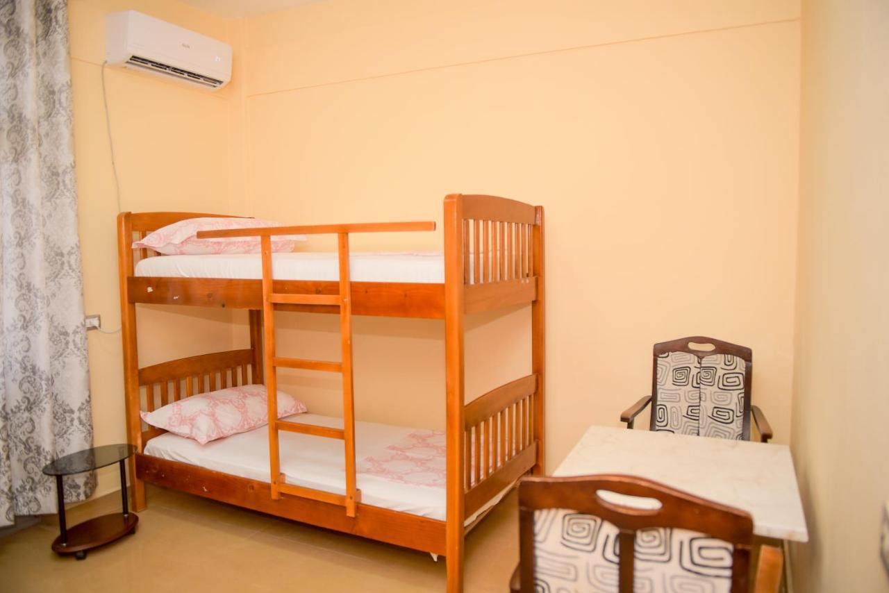 Central Hostel Шкодер Экстерьер фото