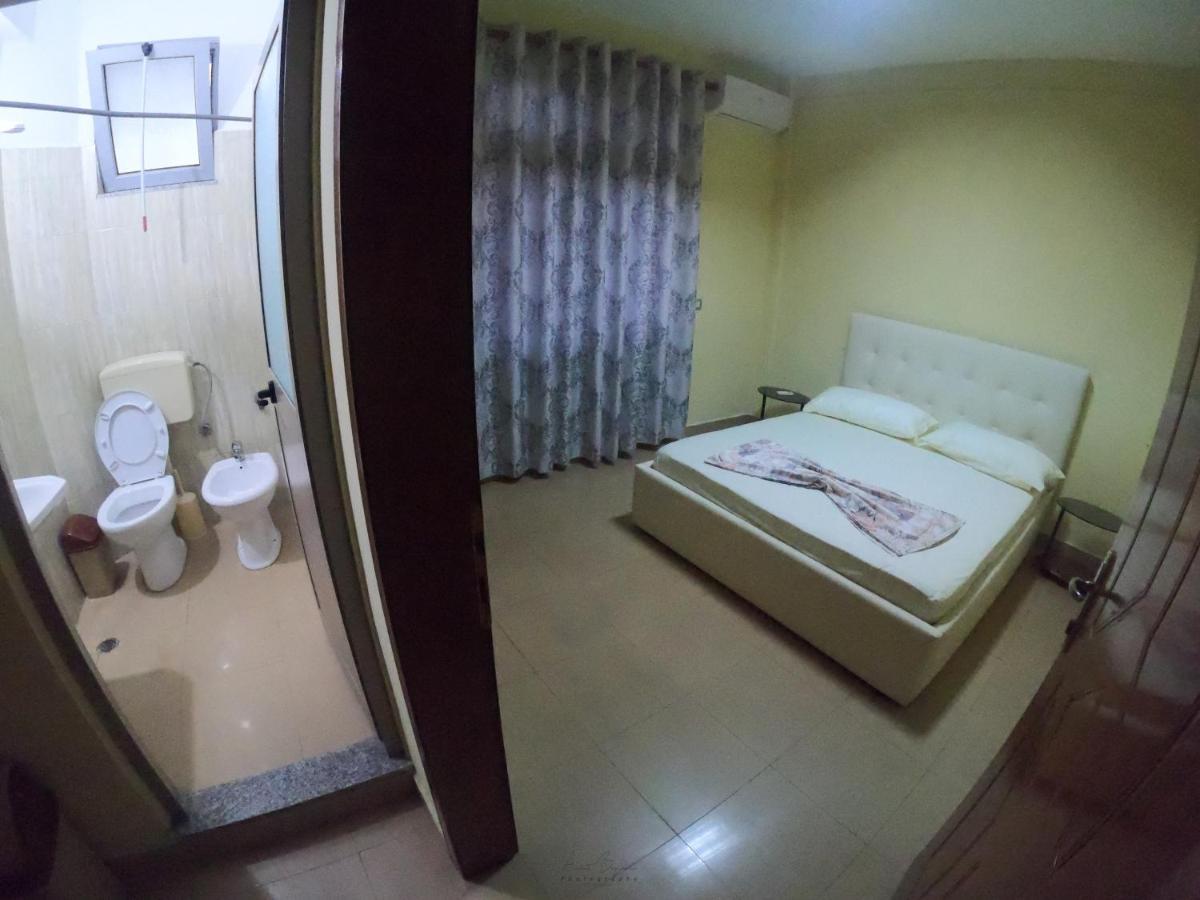 Central Hostel Шкодер Экстерьер фото