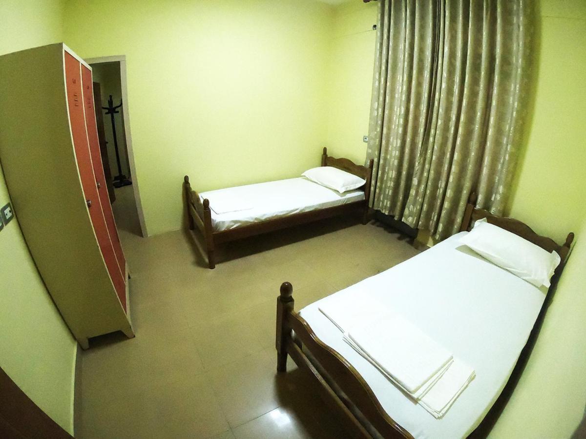 Central Hostel Шкодер Экстерьер фото